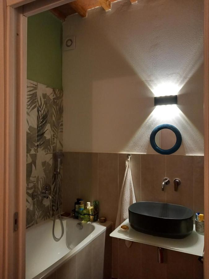 Lotte'S Guesthouse Livorno Ngoại thất bức ảnh