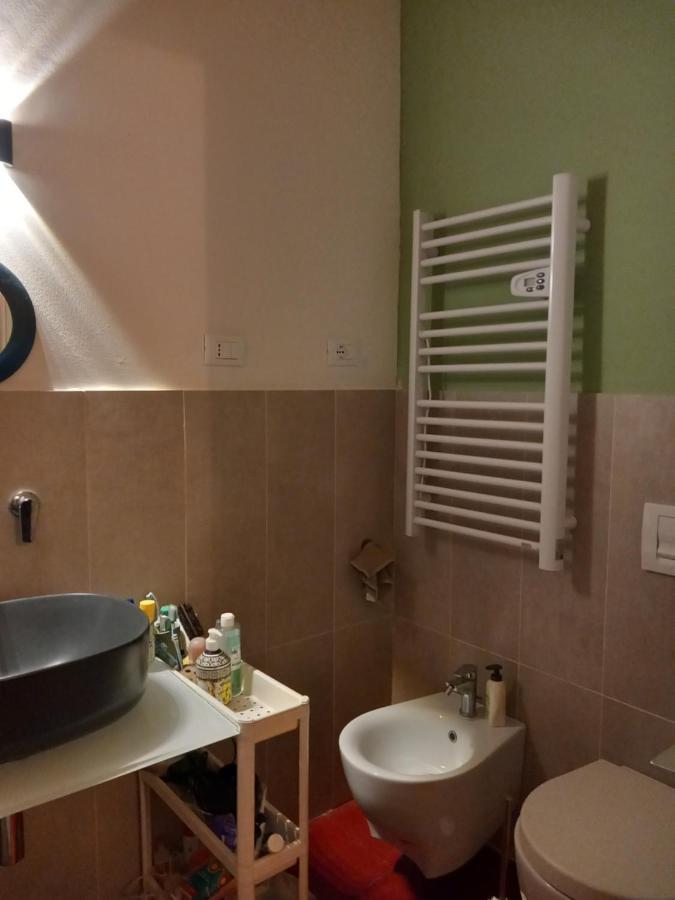 Lotte'S Guesthouse Livorno Ngoại thất bức ảnh